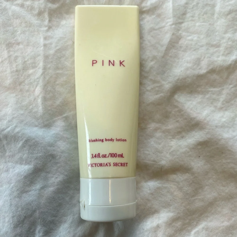 Victorias Secret Pink Blushing Body‎ Lotion 3.4 Oz  100 Ml